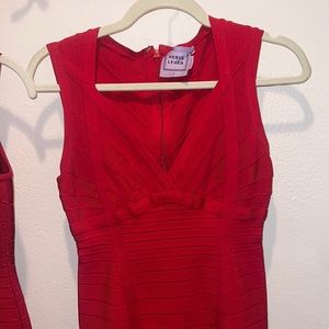 Herve leger dress! Size small great condition but some pilling on the back!
